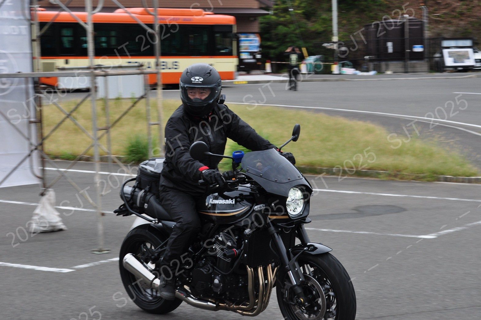 ライダーたちの走行