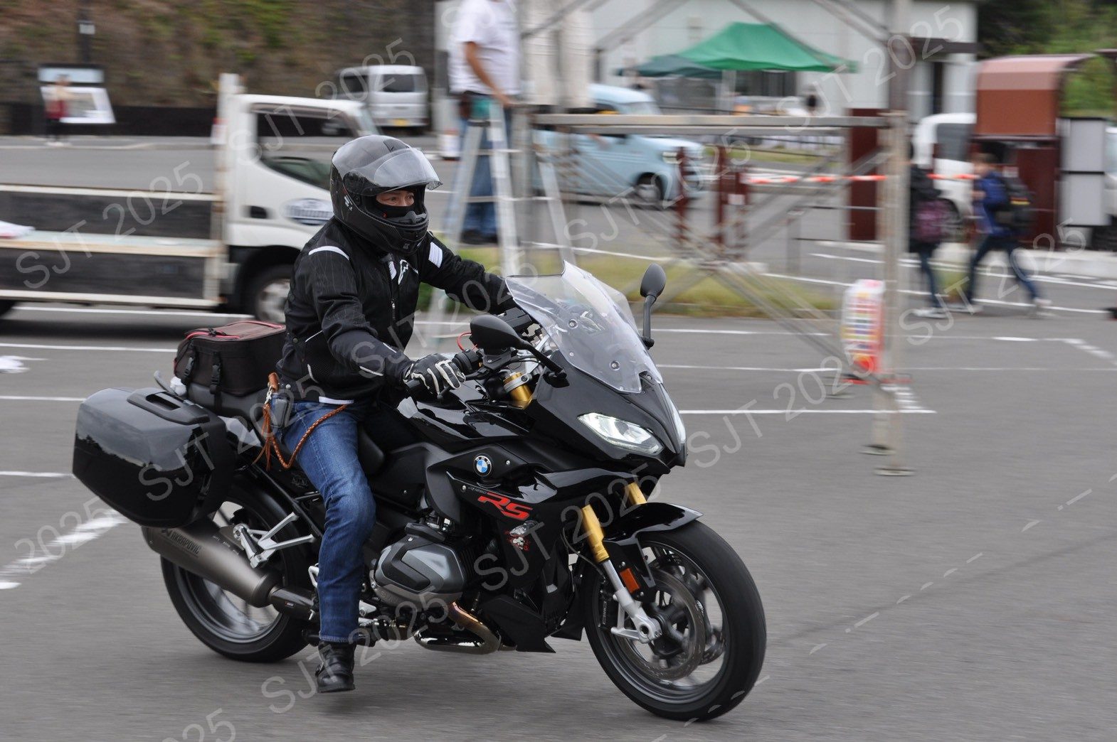 ライダーたちの走行
