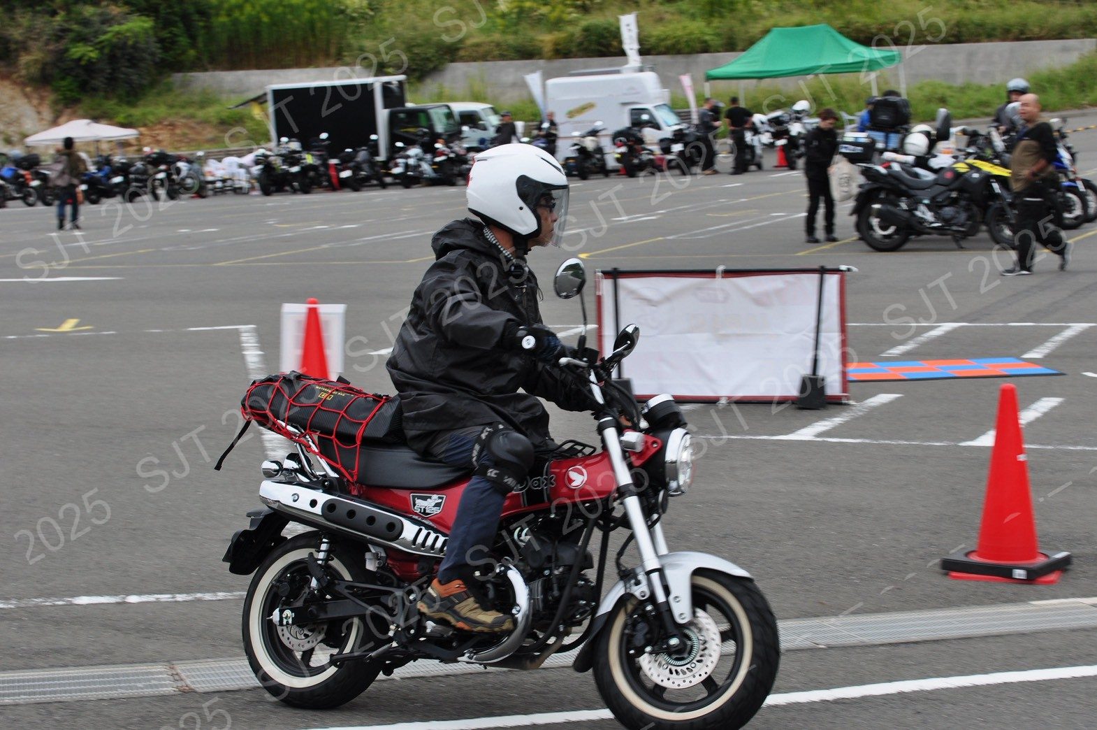 ライダーたちの走行