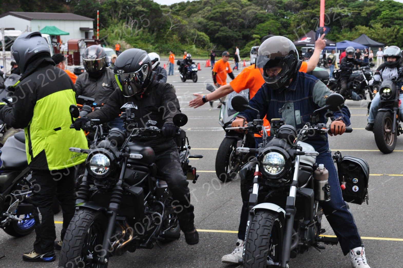 ライダーたちの走行