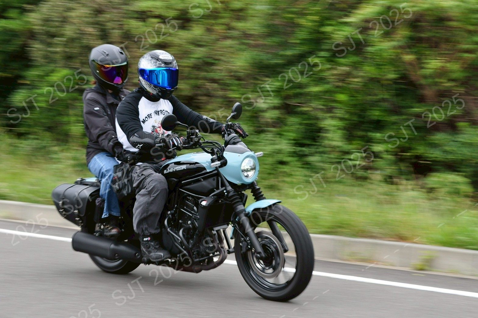 ライダーたちの走行